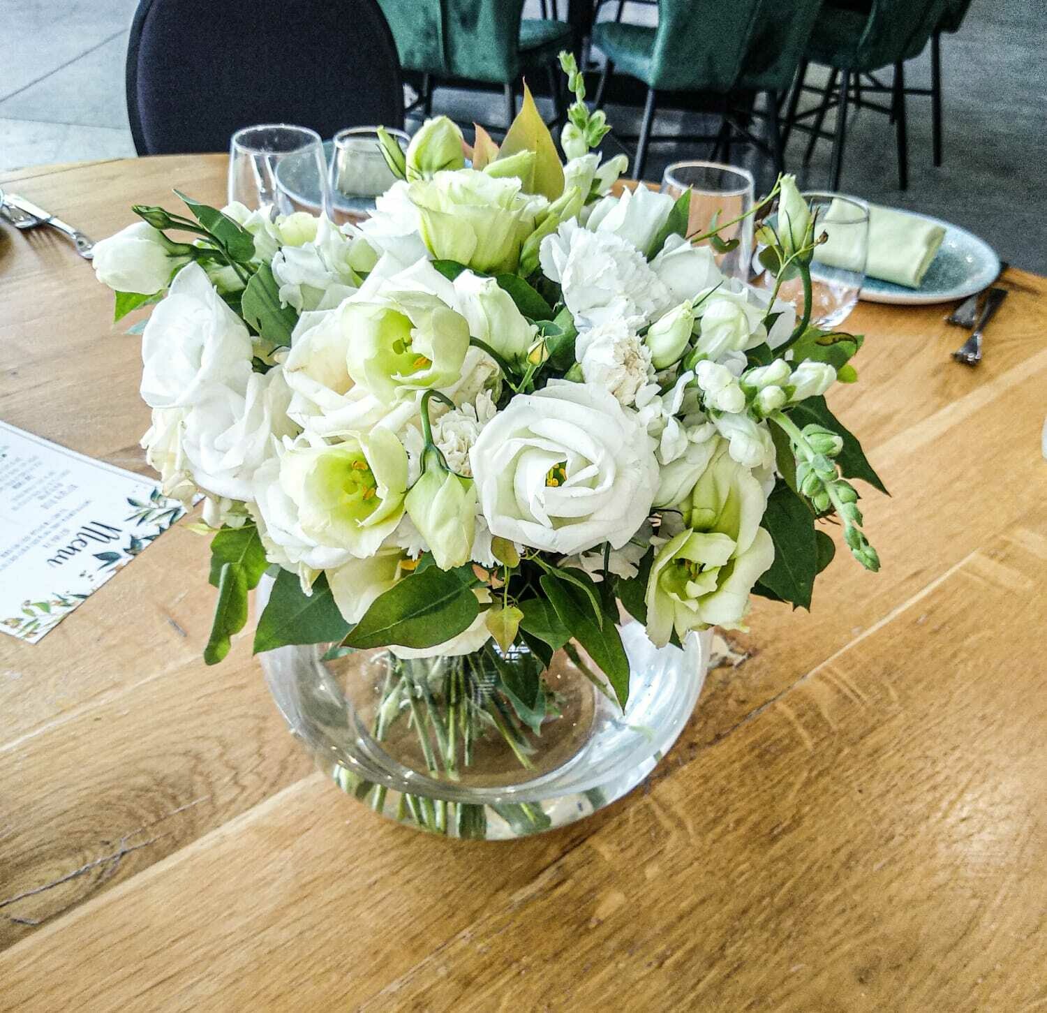 זר פרחים אקווריום