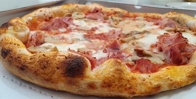 PROSCIUTTO E FUNGHI