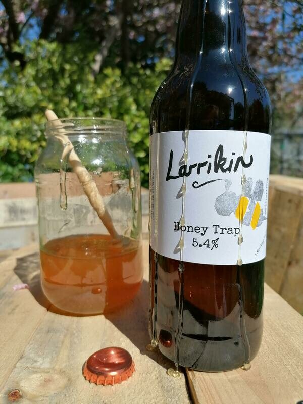 Larrikin - Honey Trap - 5.4% (500ml)