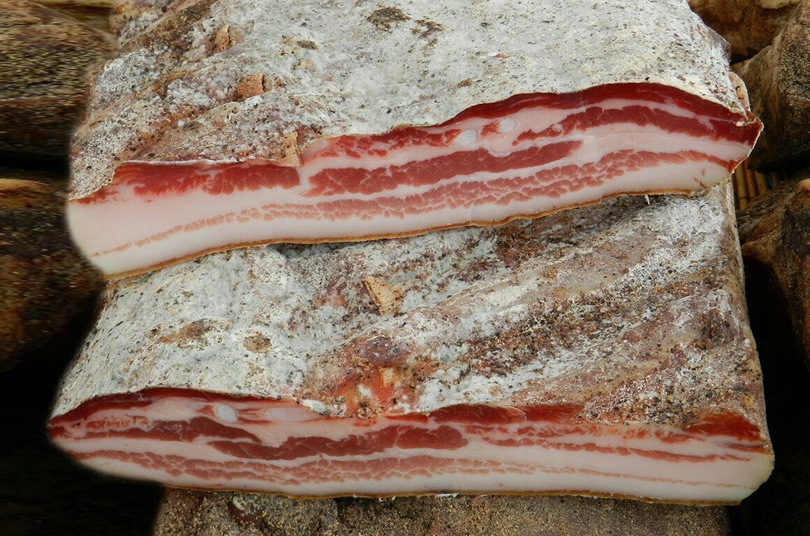 Pancetta di casa (pezzo 500 g) Pancetta di casa (pezzo 500 g)