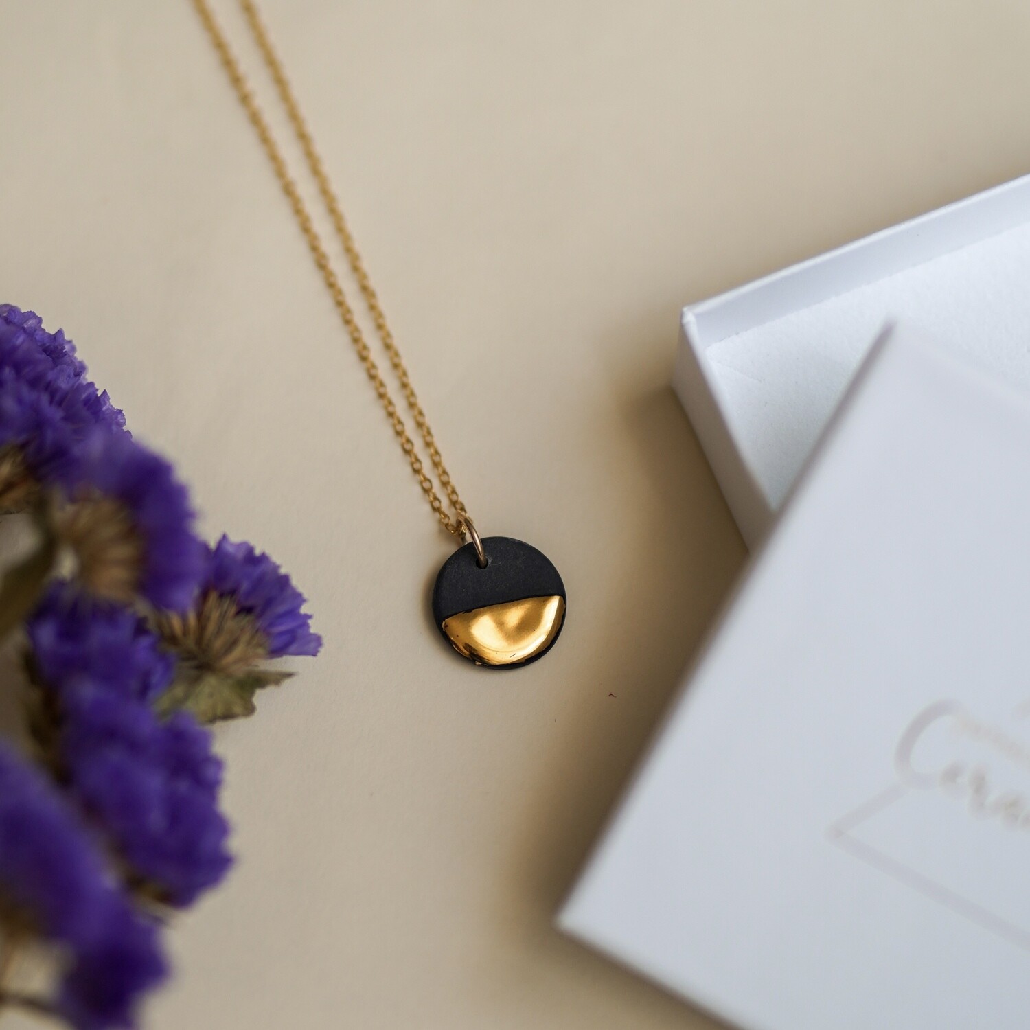Chaîne Rond d'or Porcelaine Noire