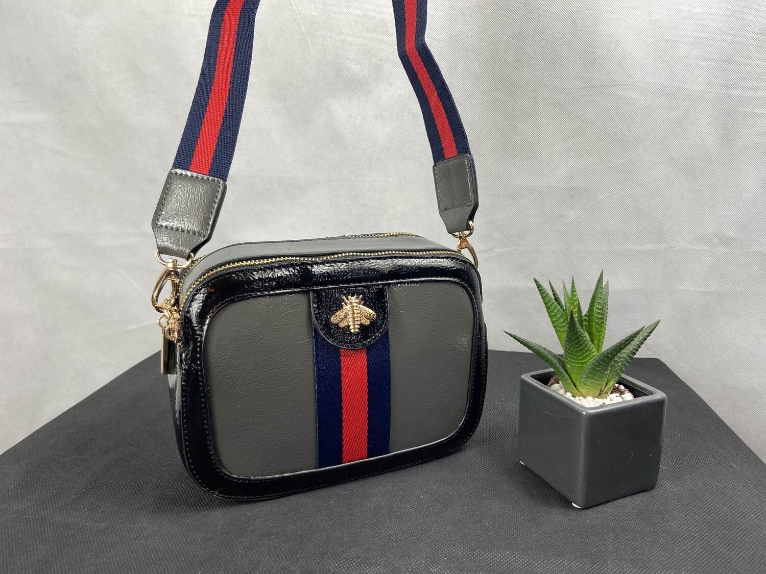 Fashion handbag