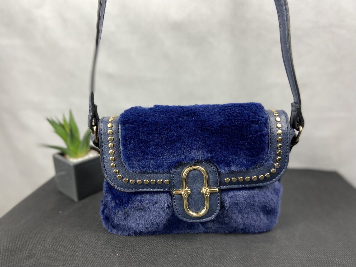 Fashion handbag