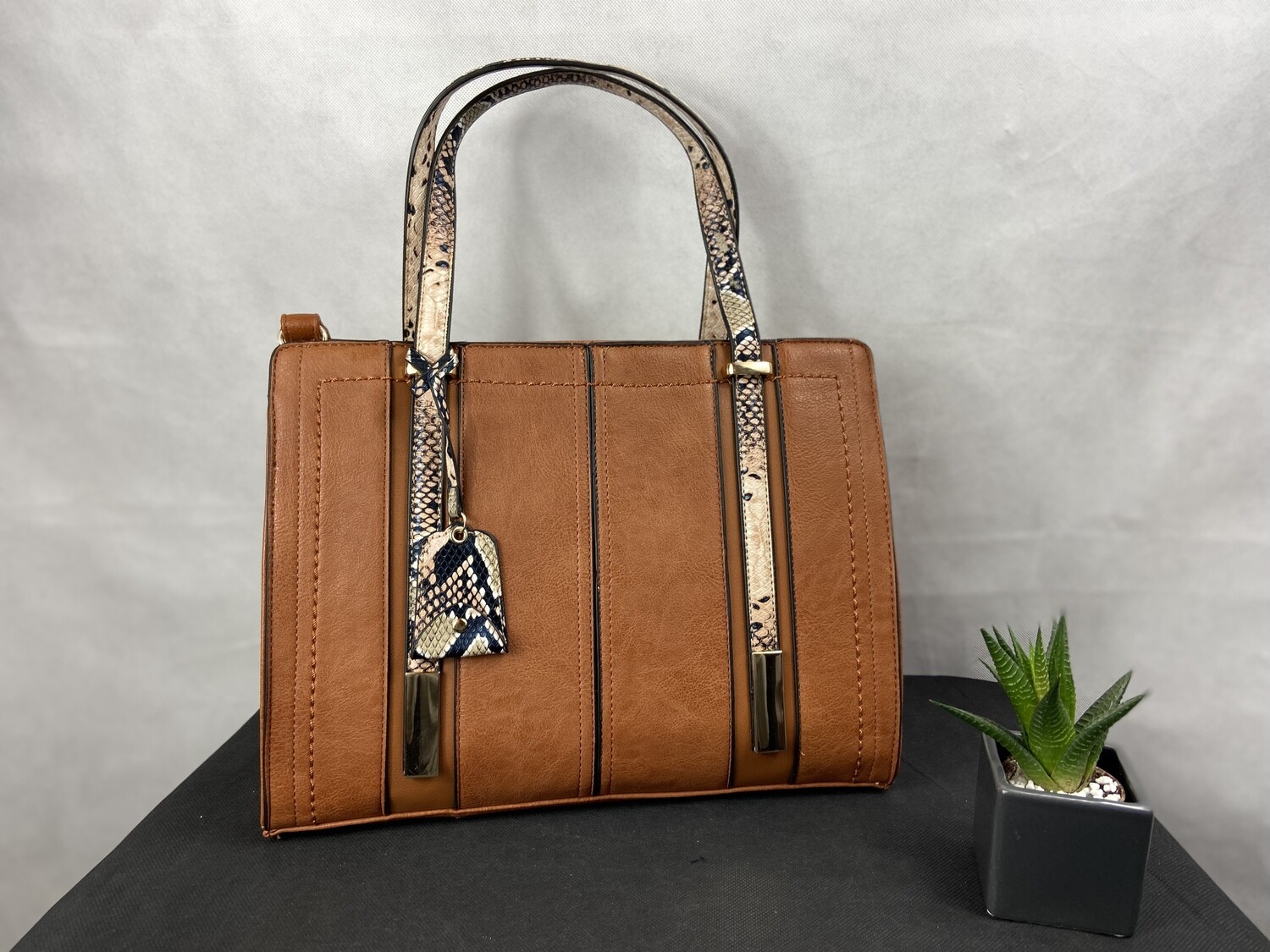 Fashion handbag