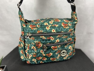Lightweight Fashion handbag green daisy