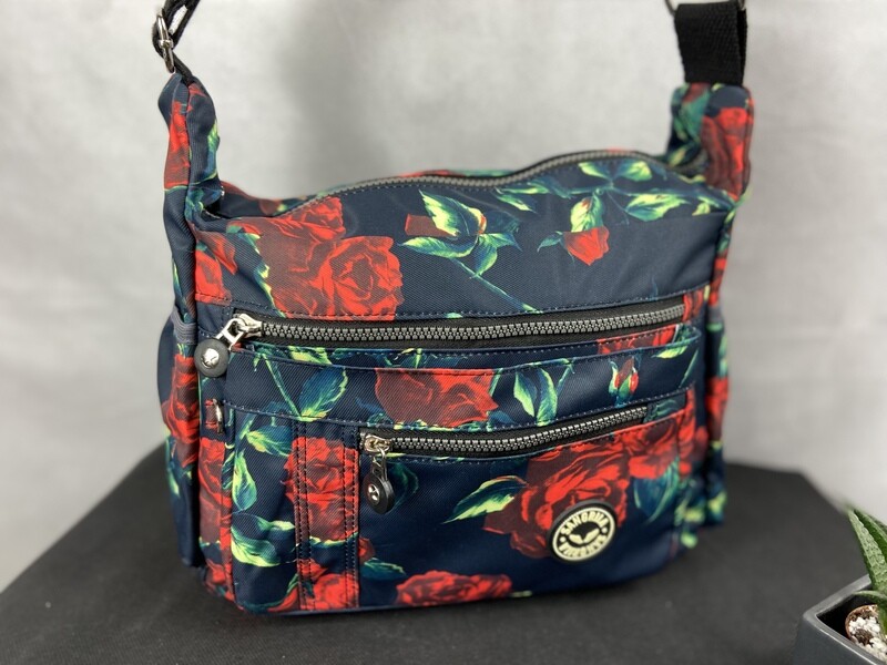 Lightweight Fashion handbag red rose