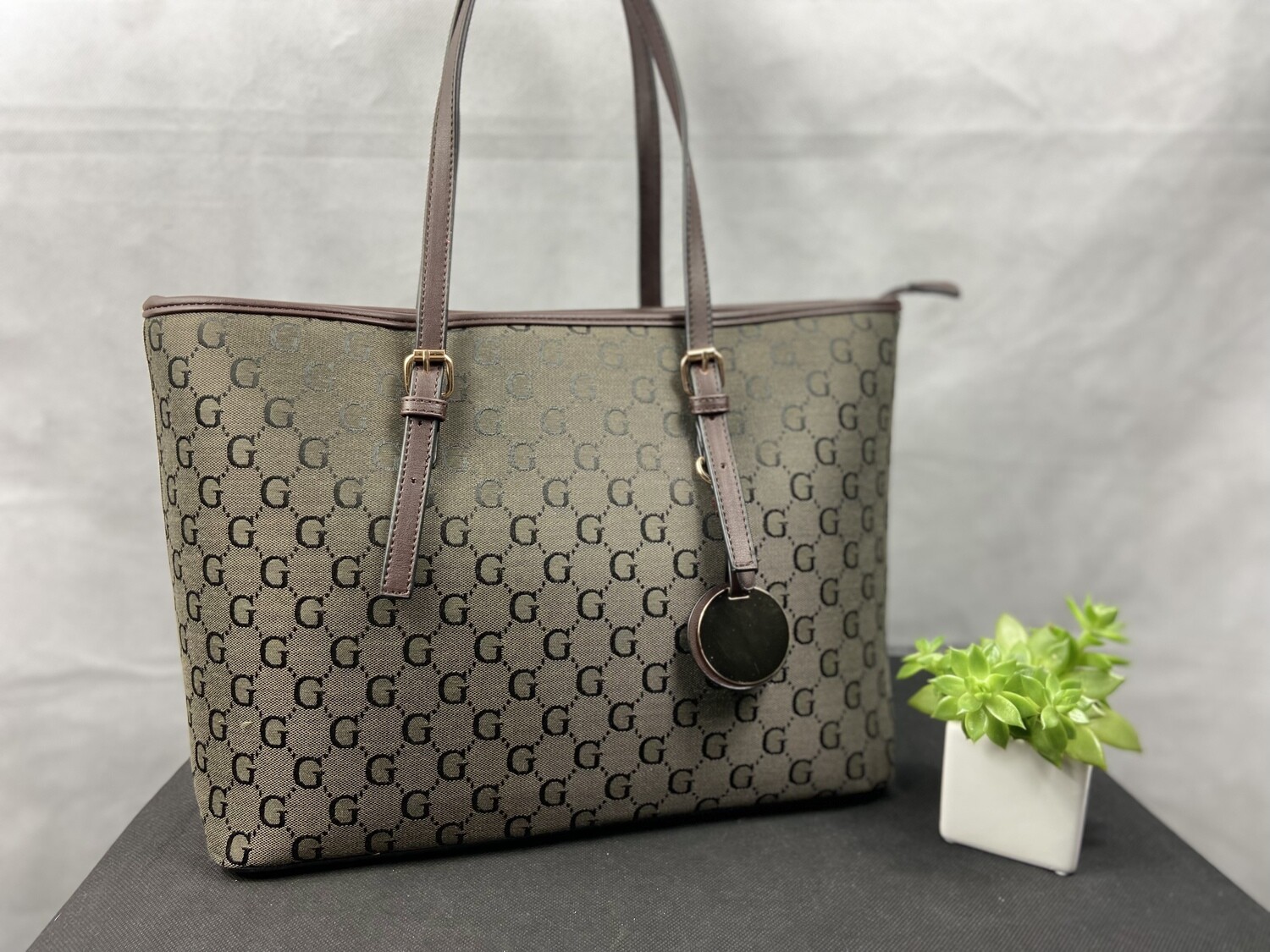 Fashion handbag