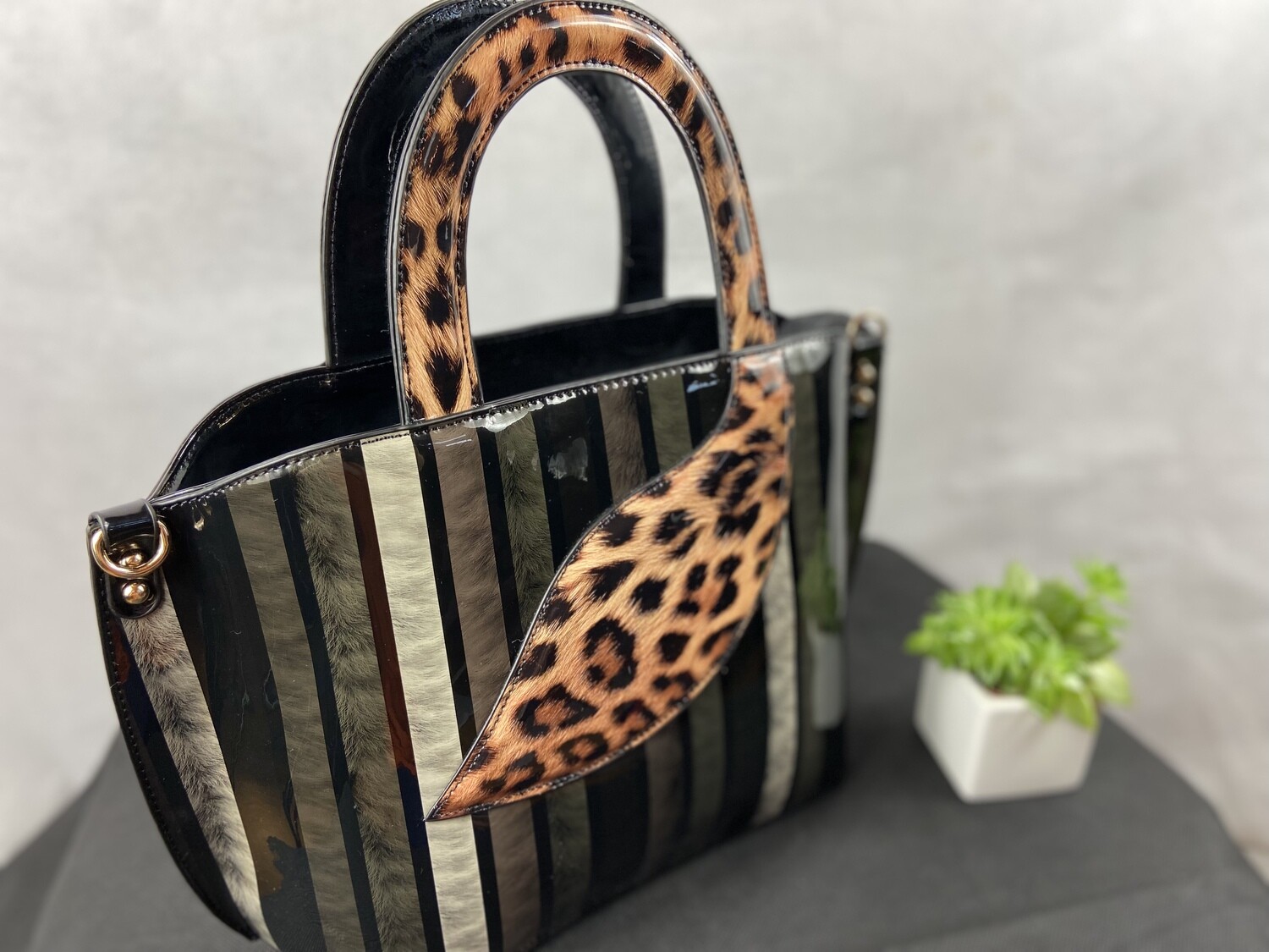 Fashion handbag