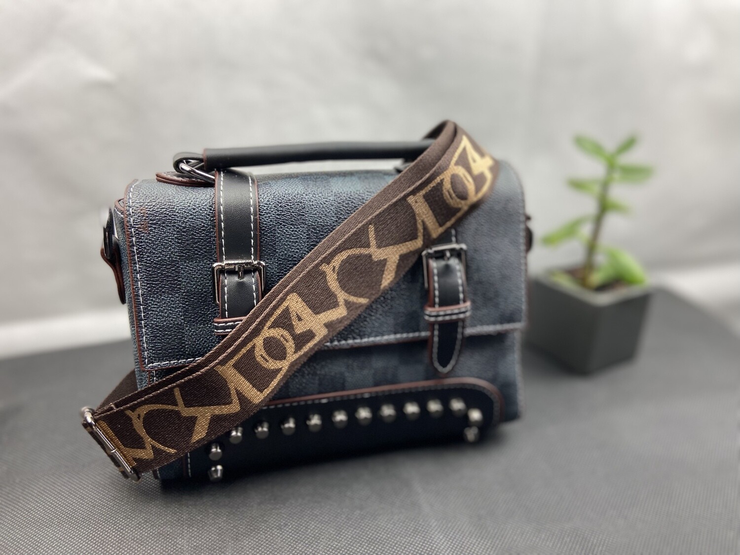 Fashion handbag