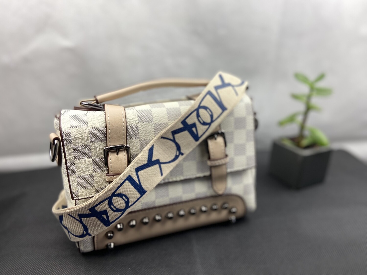 Fashion handbag