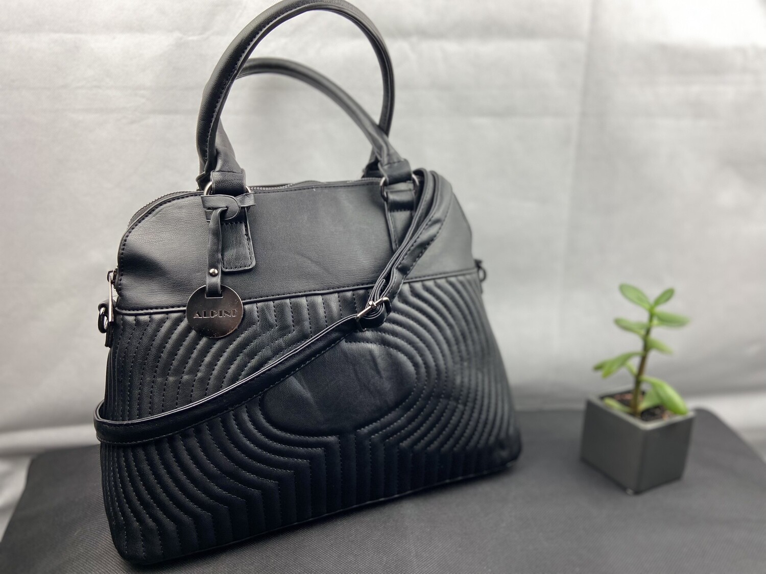Fashion handbag
