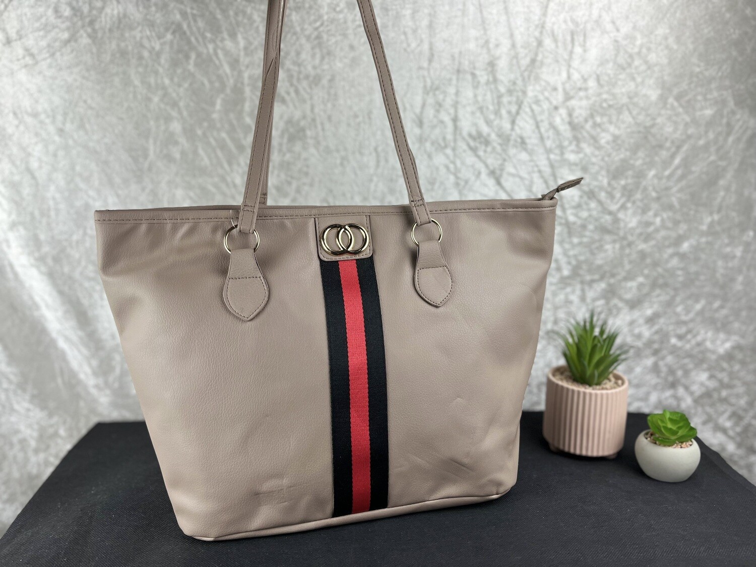 Fashion handbag