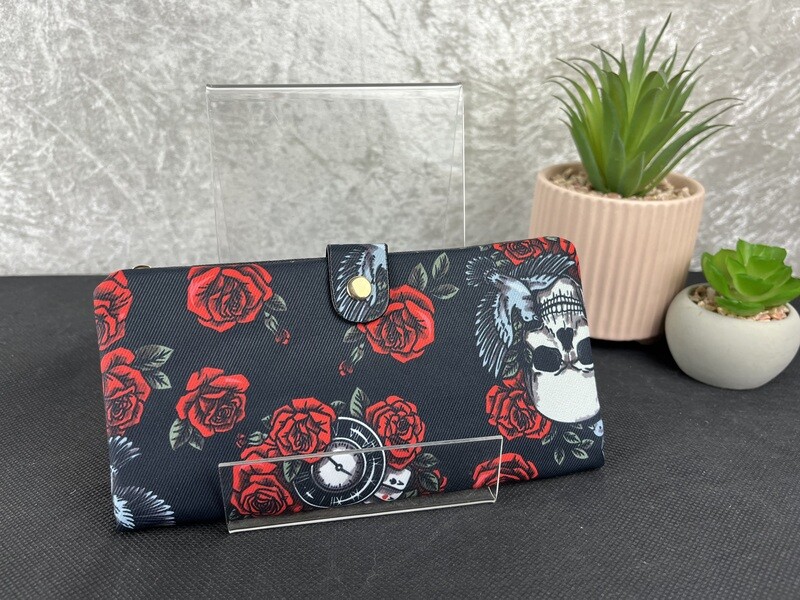Skull & rose design