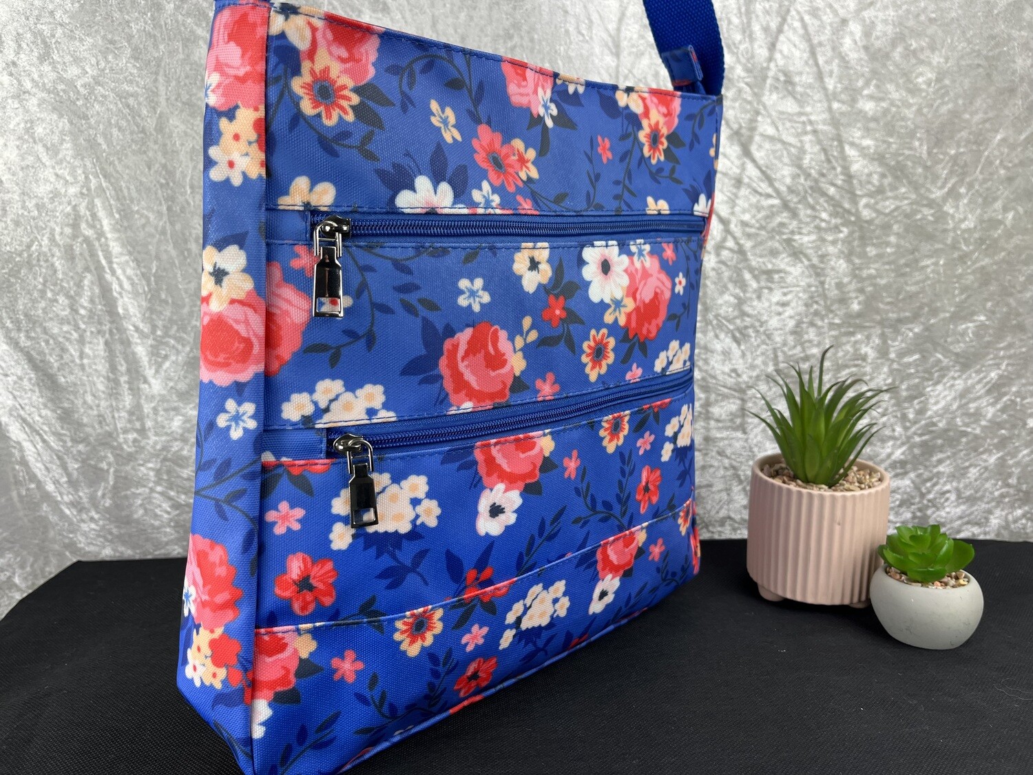 Blue floral fashion handbag