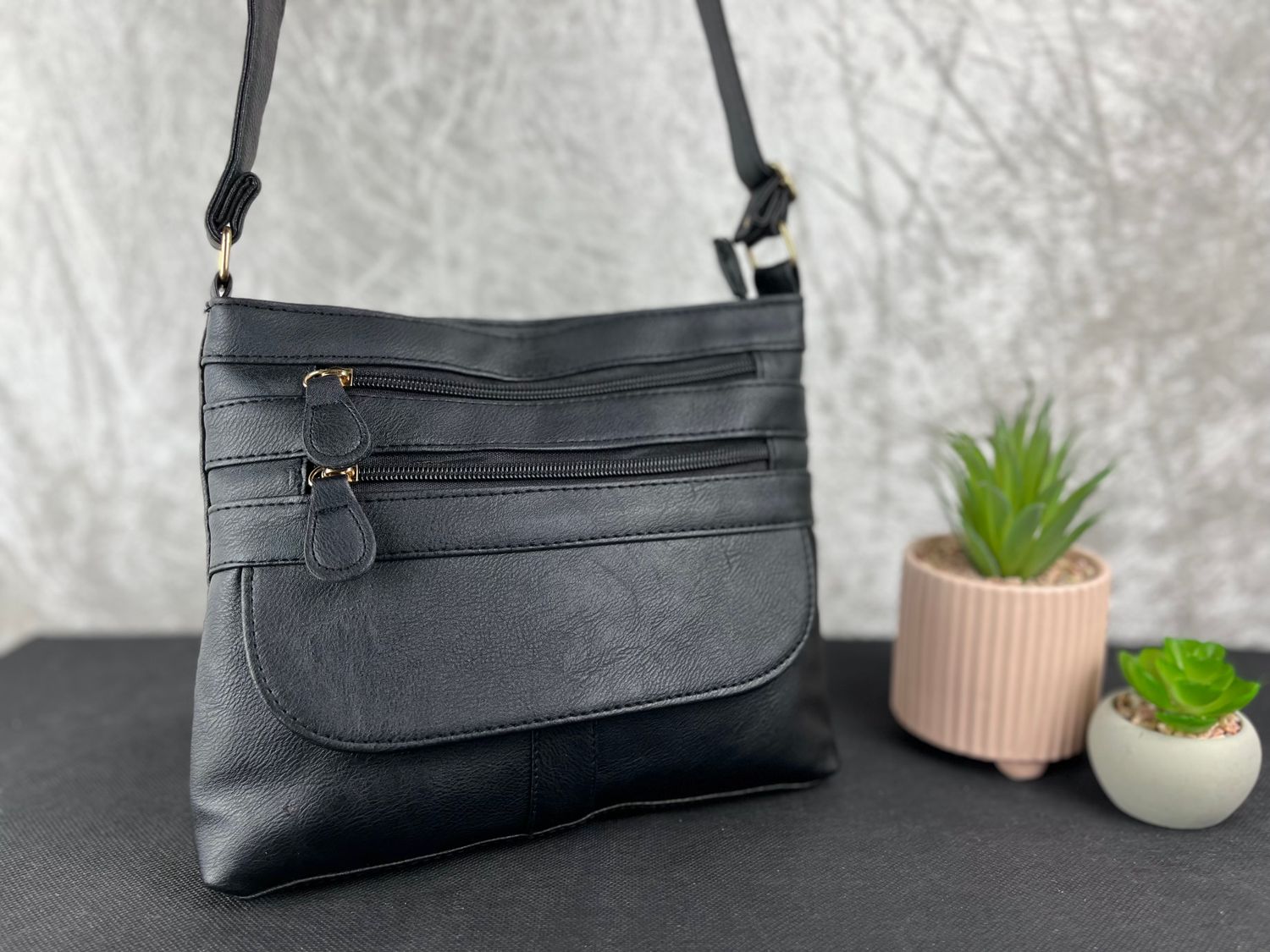 Black every day handbag