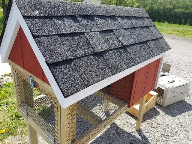 Bunny Hutch. Single house. Red