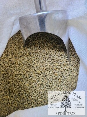 NON GMO Flowering Pear Poultry SPECIAL BLEND recipe SUMMER blend LAYER Feed 17% protein Pellets