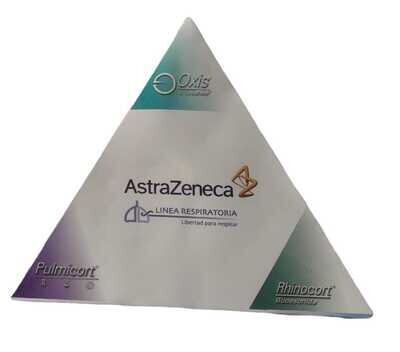 EXHIBIDOR DE ESCRITORIO PLASTIFICADO CON RELIEVE