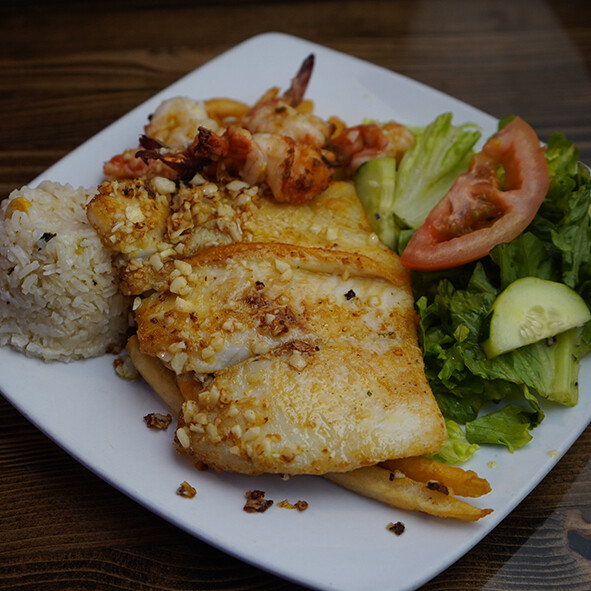 GARLIC FISH AND SHRIMP
AL MOJO DE AJO