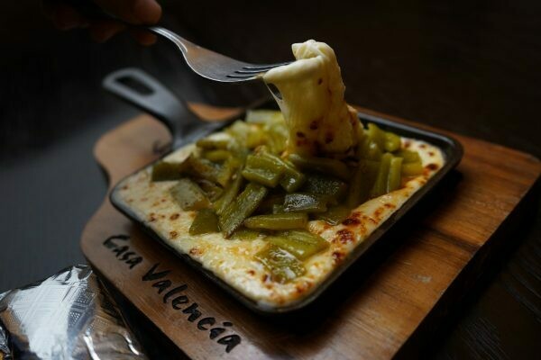 MELTED CHEESE | QUESO FUNDIDO