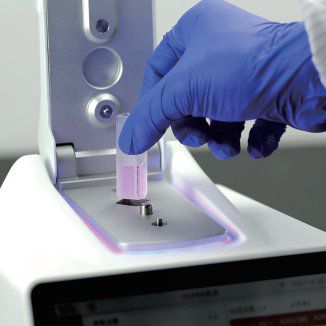 Microvolume UV-Vis spectrophotometer，7‘ touch screen, Min samples volume: low to 0.5ul,  110V-220V, 50Hz/60Hz, 1/Case