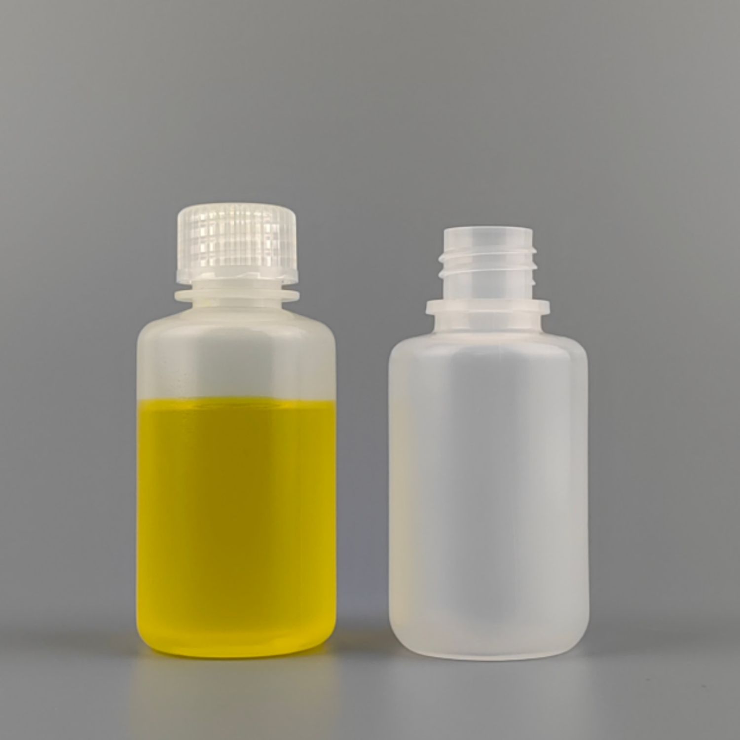 Biologix® Reagent Bottles, 60mL, PP,  Narrow Mouth, Autoclavable, 50/bag, 10 bags/case