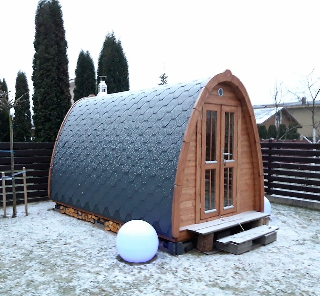 Sauna Pod 2,4 x 3,5 Meter für 2–4 Personen
