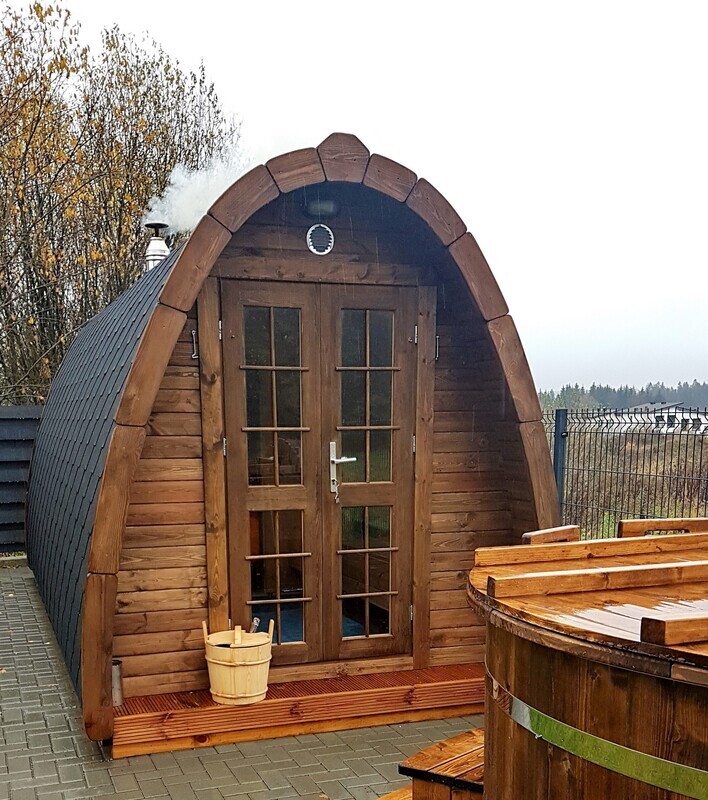 Sauna Pod 2,4 x 5,9 Meter für 4–6 Personen