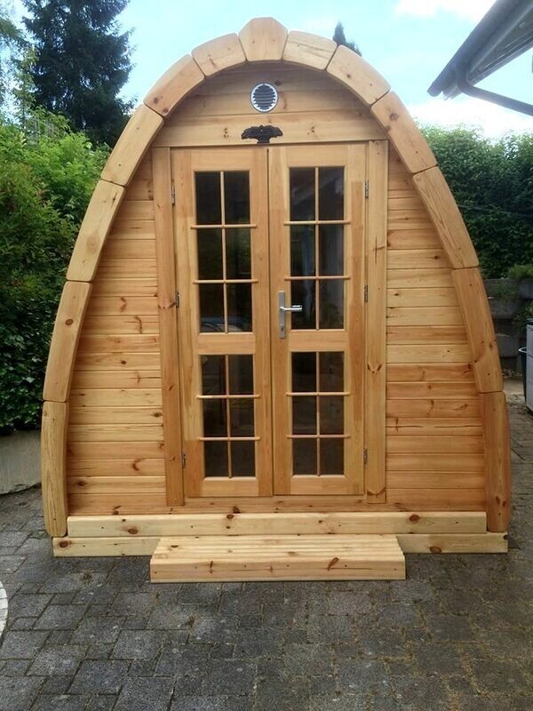 Sauna Pod 2,4 x 5,9 Meter für 4–6 Personen