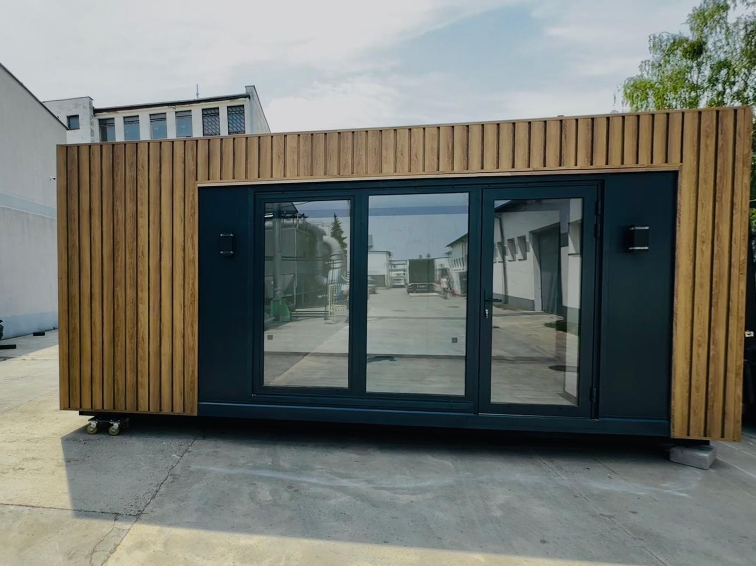 Container 3.0 m x 5.0  m