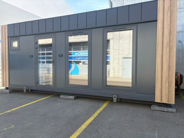 Moderner Wohn- &amp; Bürocontainer 7m × 3 m