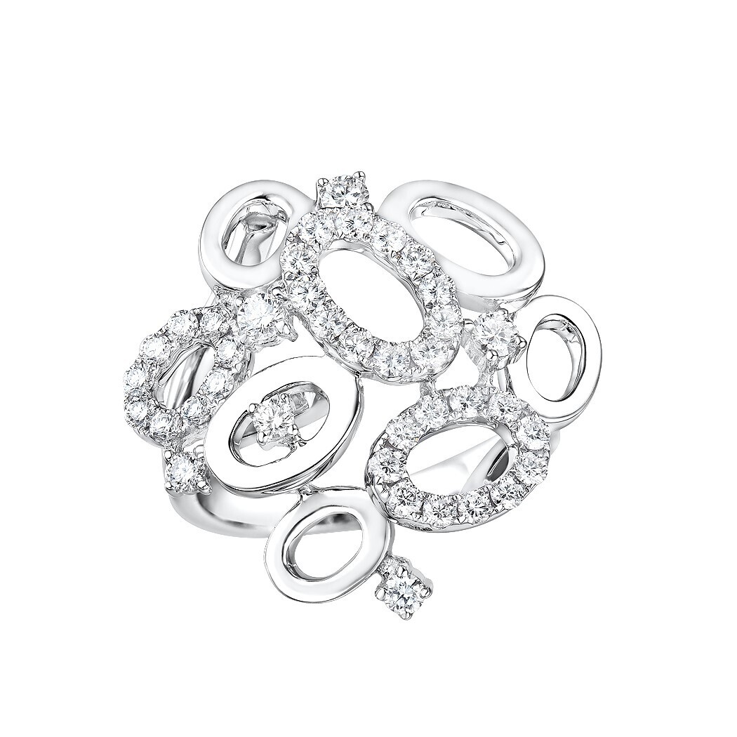 Diamond Ring in 18K White Gold