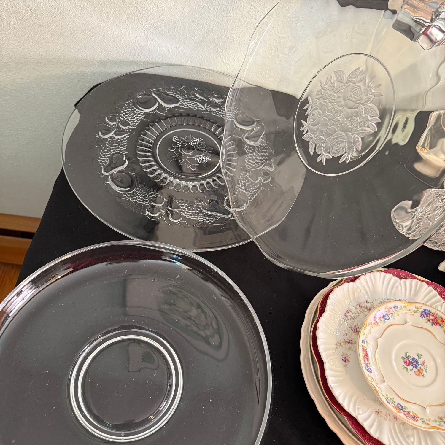 Group of large clear glass round trays, largest is 14"