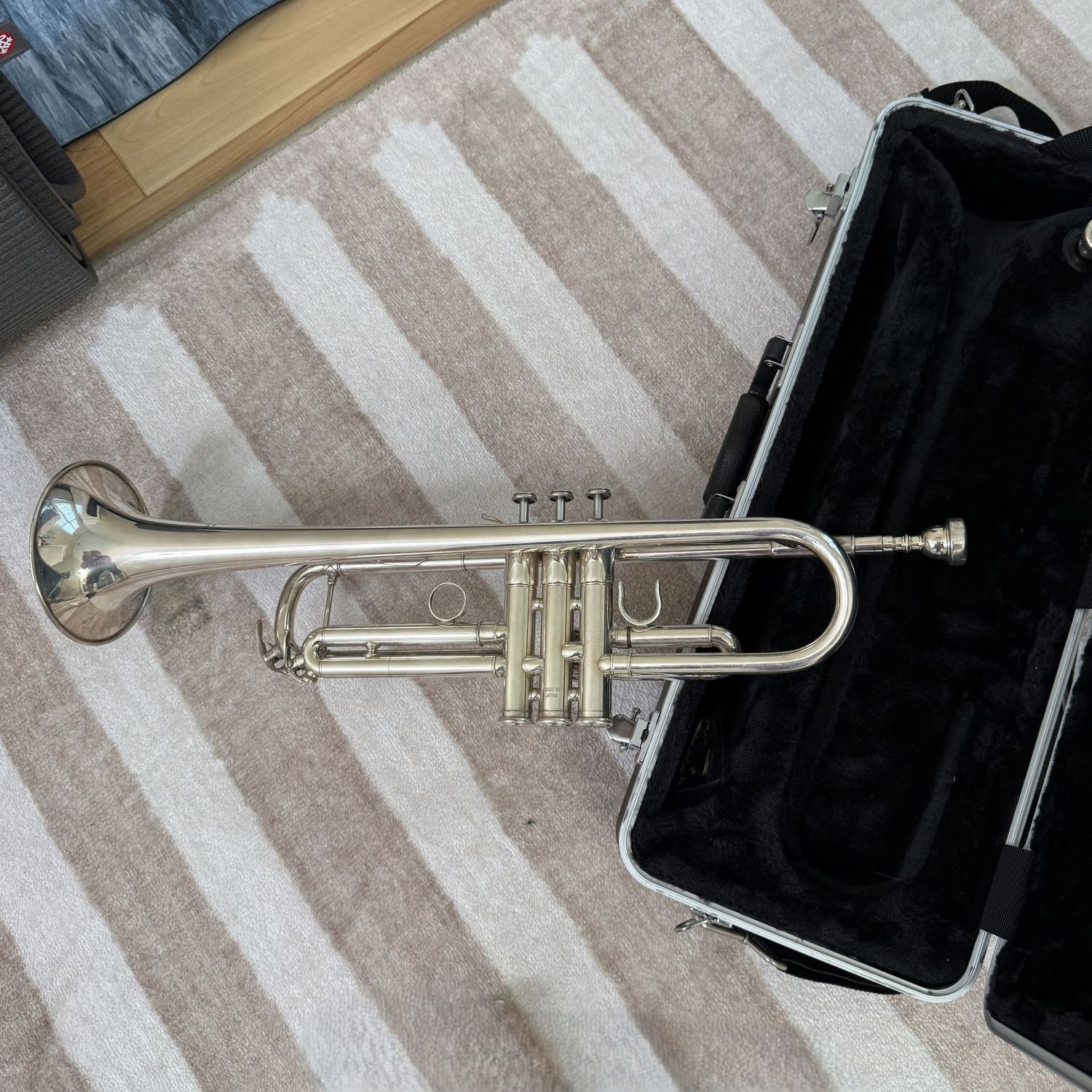 Yamaha silver-plated trumpet model YTR6345G (B flat) appears to be in overall good condition