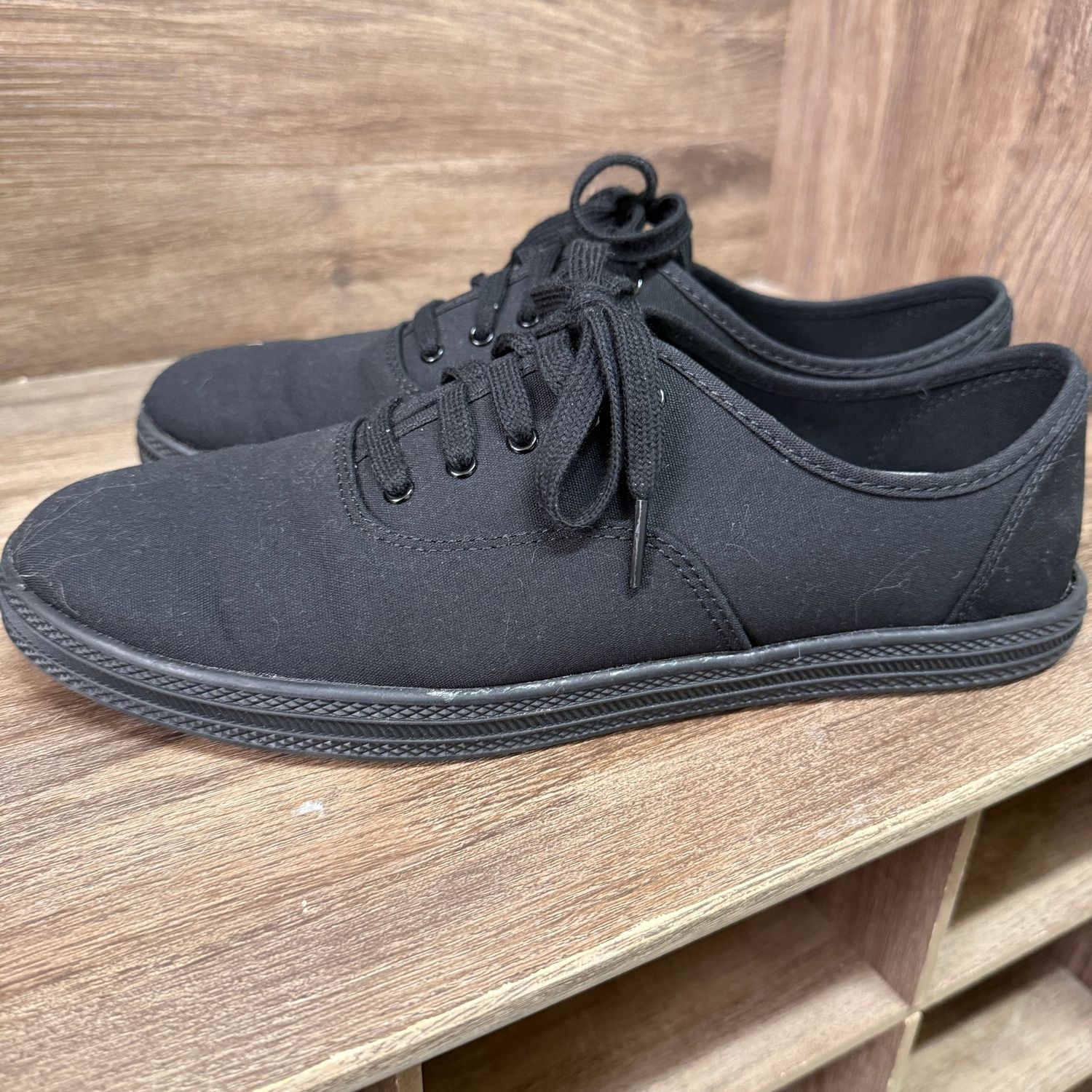 Black canvas tennis shoes, women's size 11 (may run small)