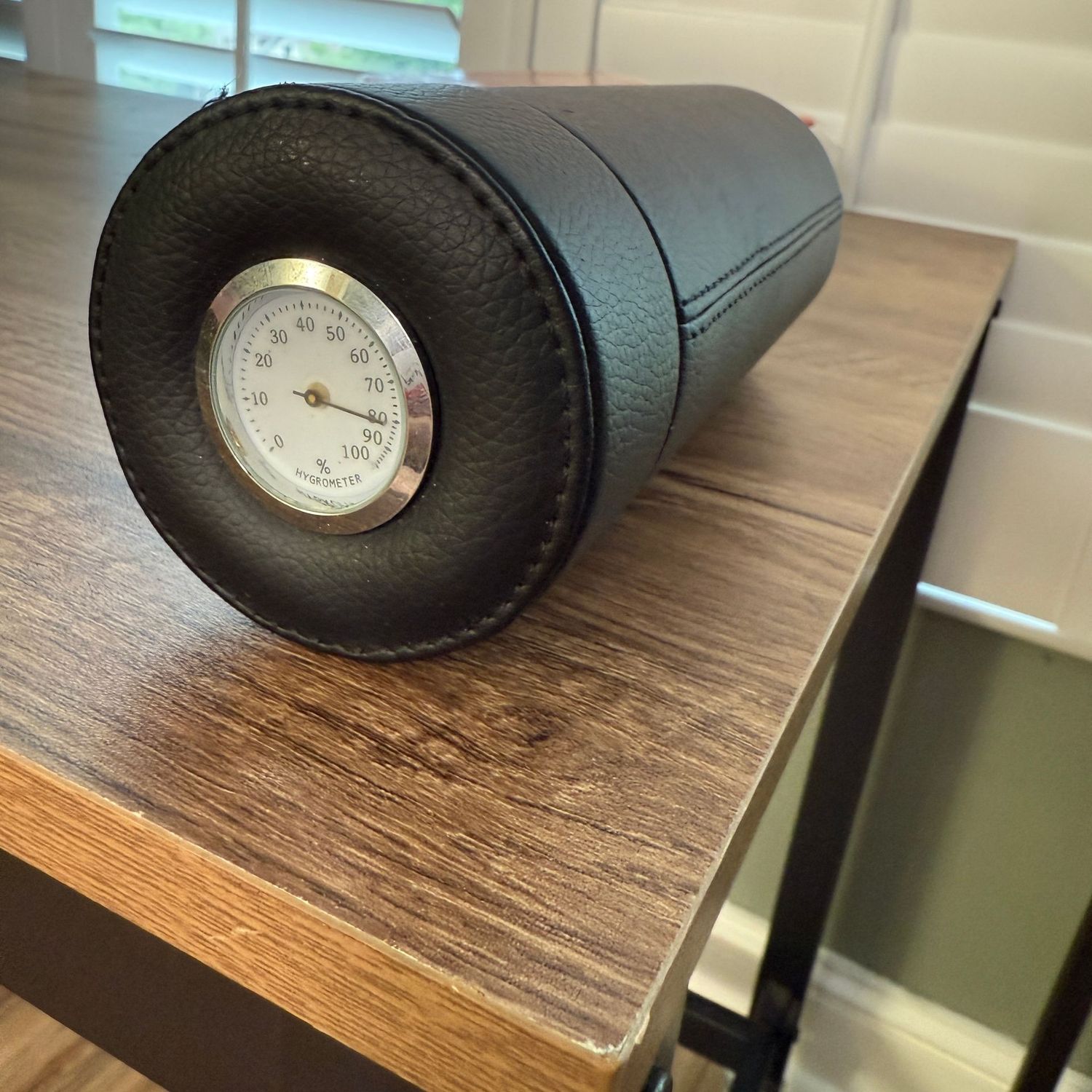 Travel size humidor