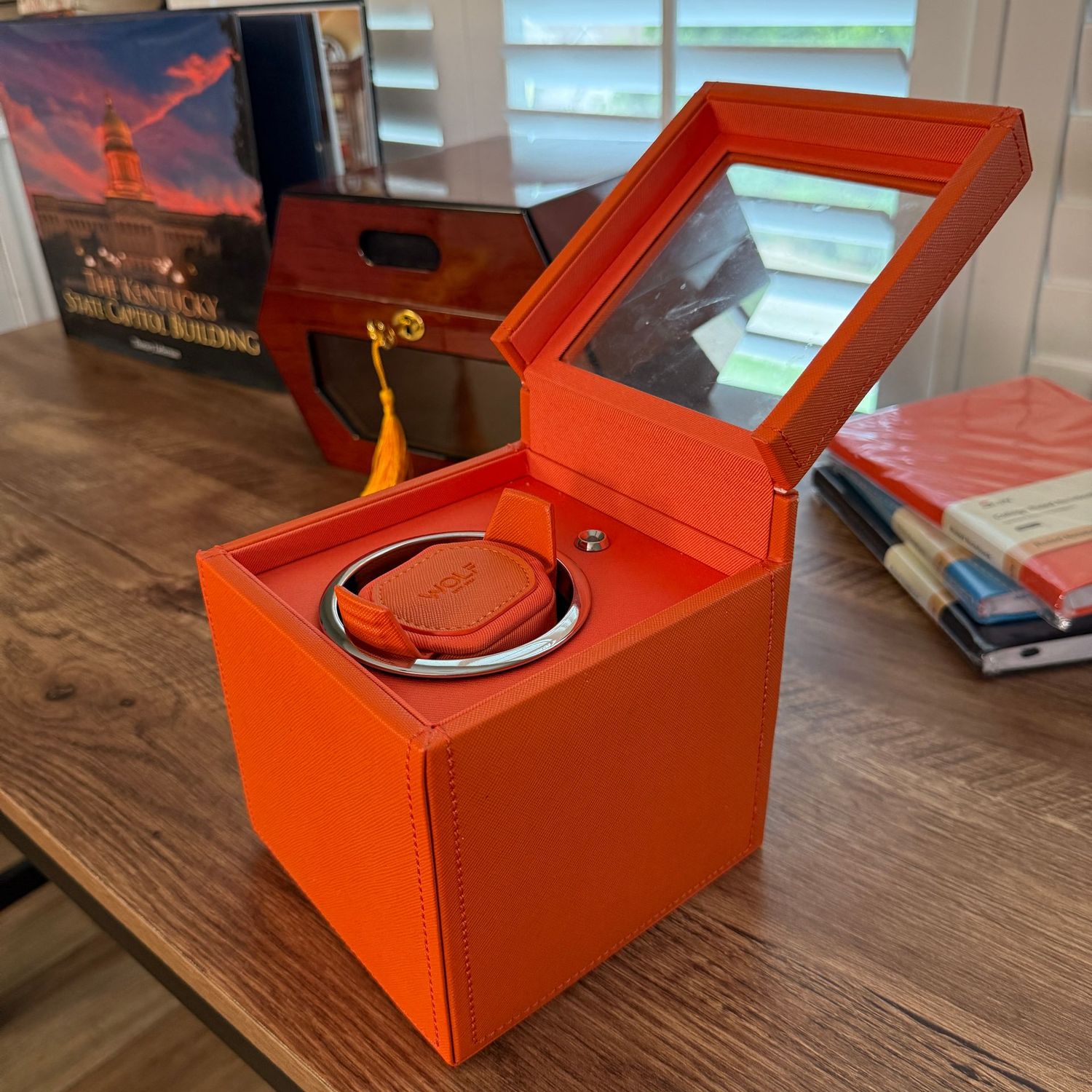Wolf watch winder, battery-operated, not tested but appears in very good condition