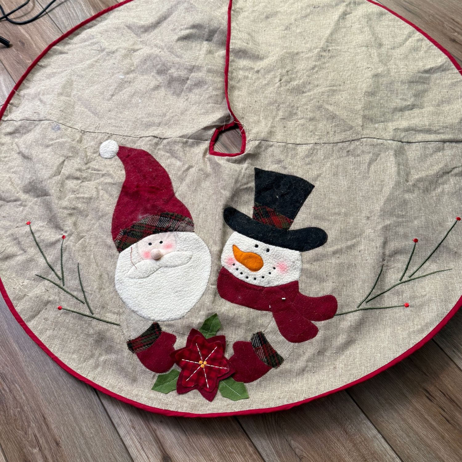 Santa and Snowman tree skirt 46"W