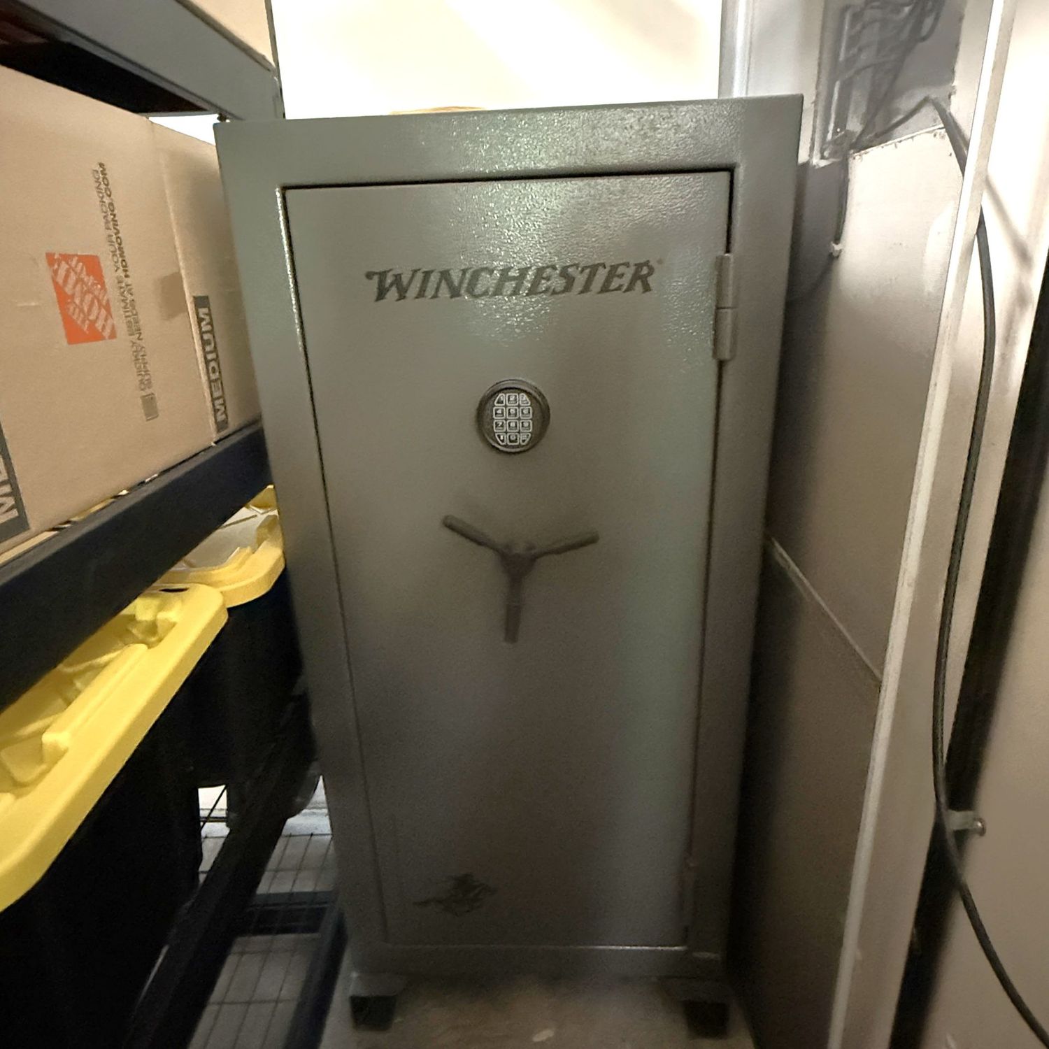 Winchester gun safe, 5 ft. tall, 29"W x 24"D, model TS26-45, nice condition