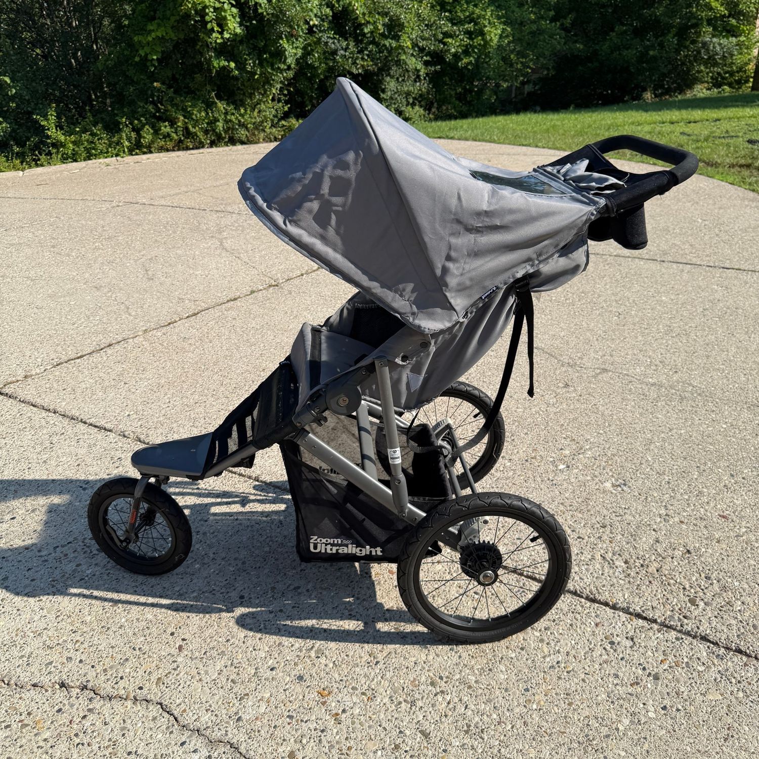 Zoom 360 Ultralight jogger walker, nice condition, needs light cleaning, works well