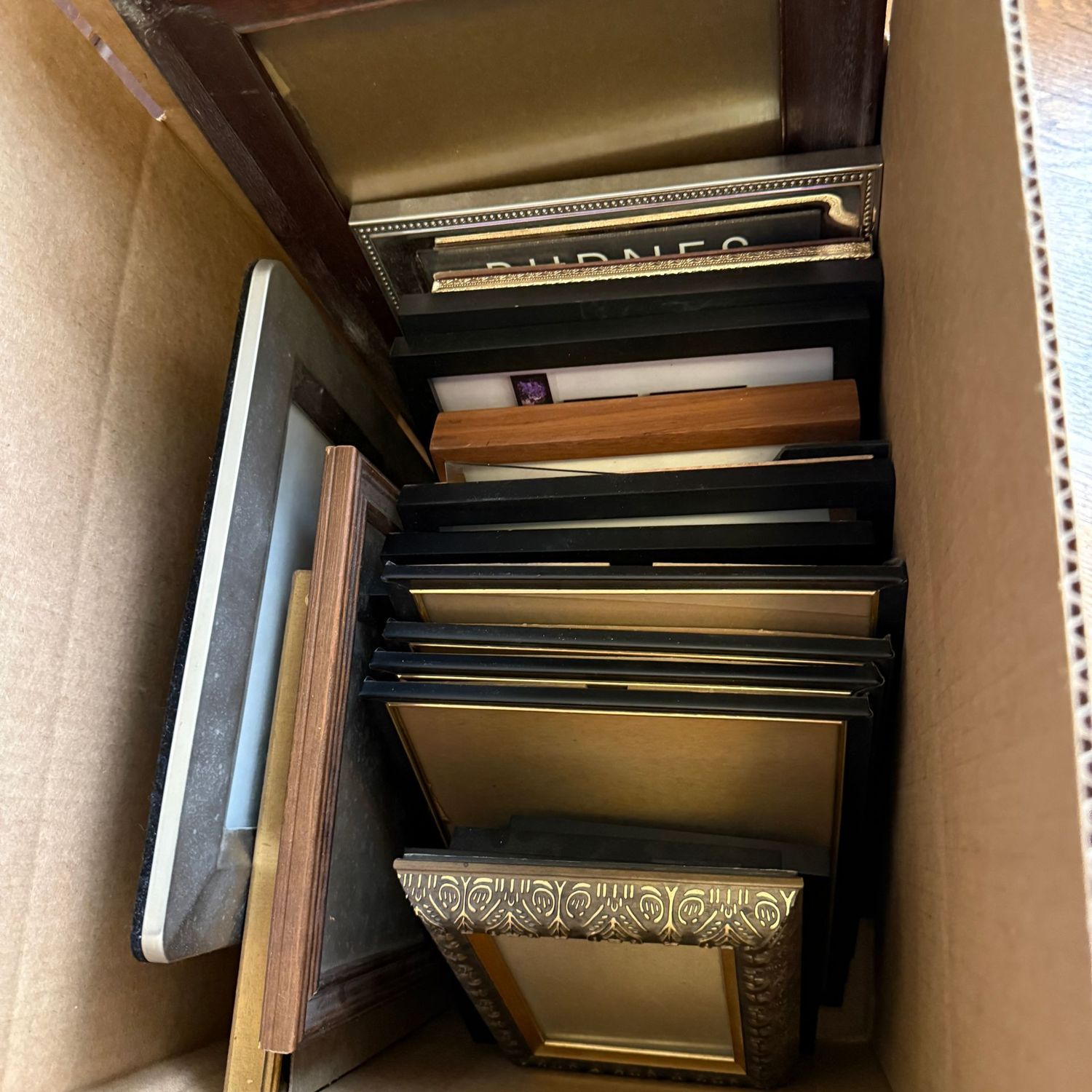 Box Lot 15: Small frames