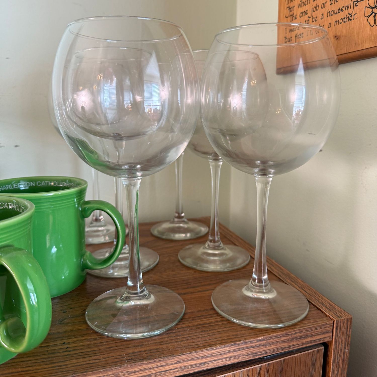 Tall balloon wine glasses, stemware Tall balloon wine glasses, stemware