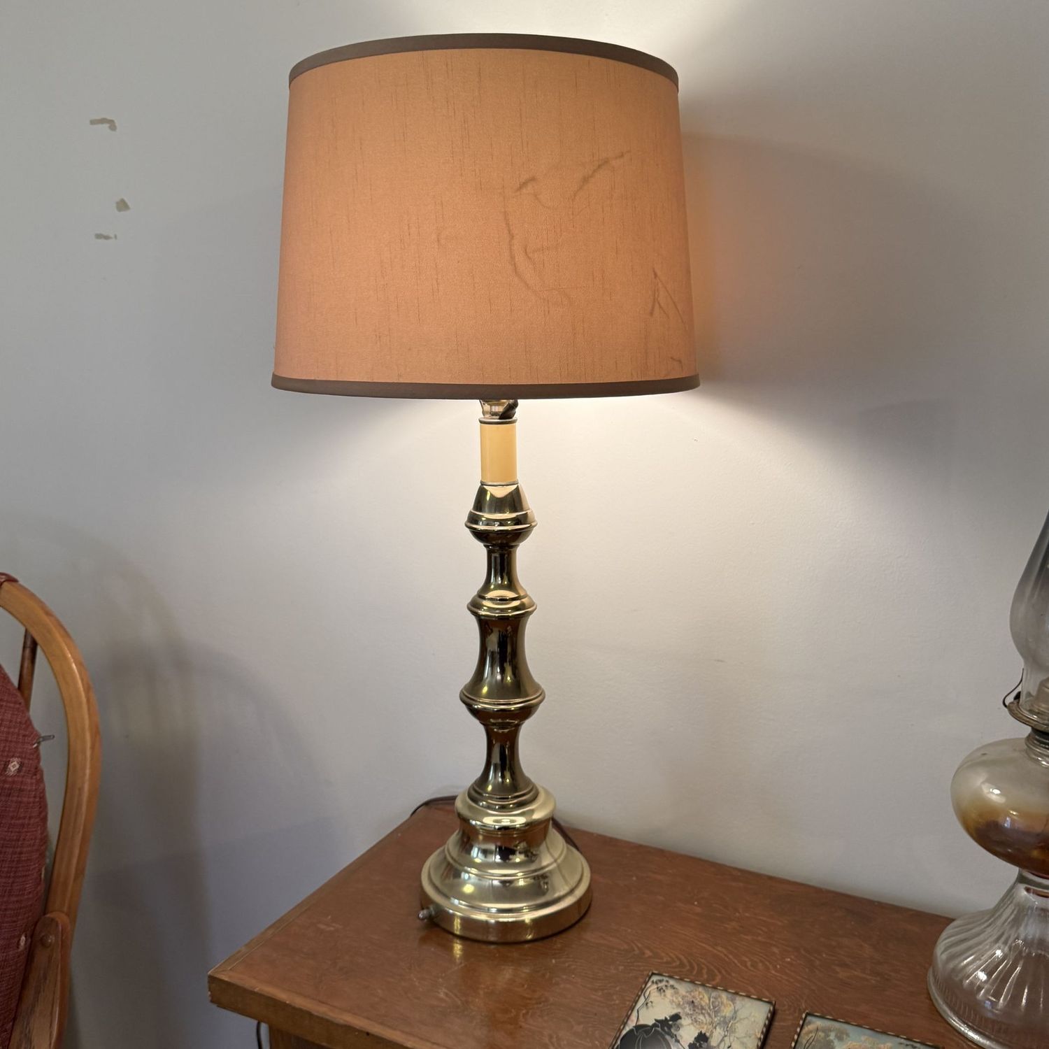 Brass table lamp, some wear to shade, lower switch at base not working, but the switch at the socket does work, 28 Brass table lamp, some wear to shade, lower switch at base not working, but the switch at the socket does work, 28"H