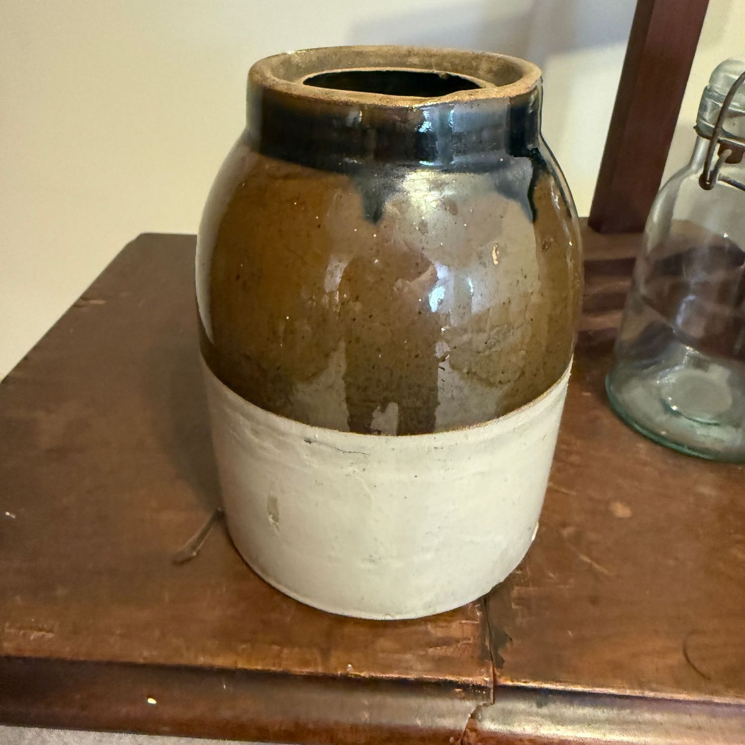 Brown and tan canister jar, 7 Brown and tan canister jar, 7"H