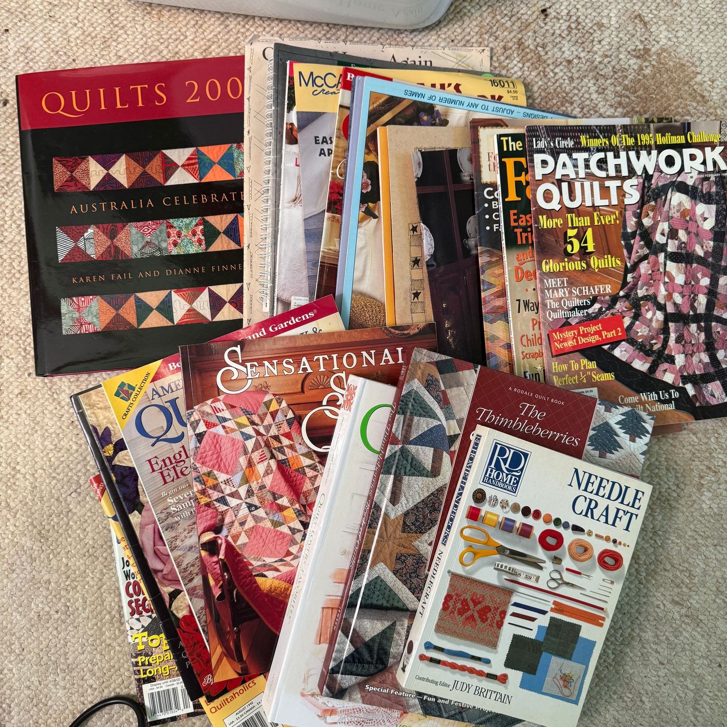 Group of quilting magazines and books Group of quilting magazines and books