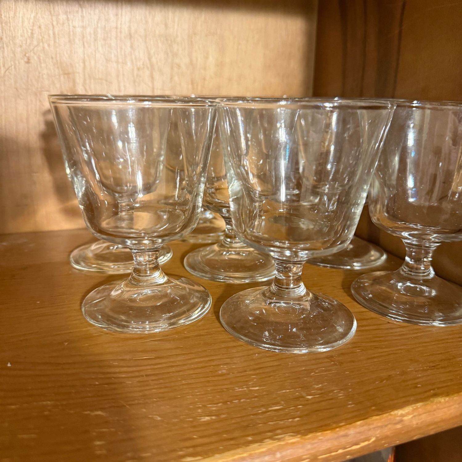Group of 8 small clear stemware glasses, pudding cups