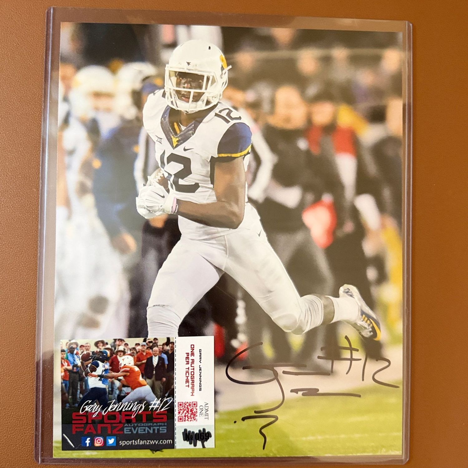 Autographed 8x10 #56 Gary Jennings