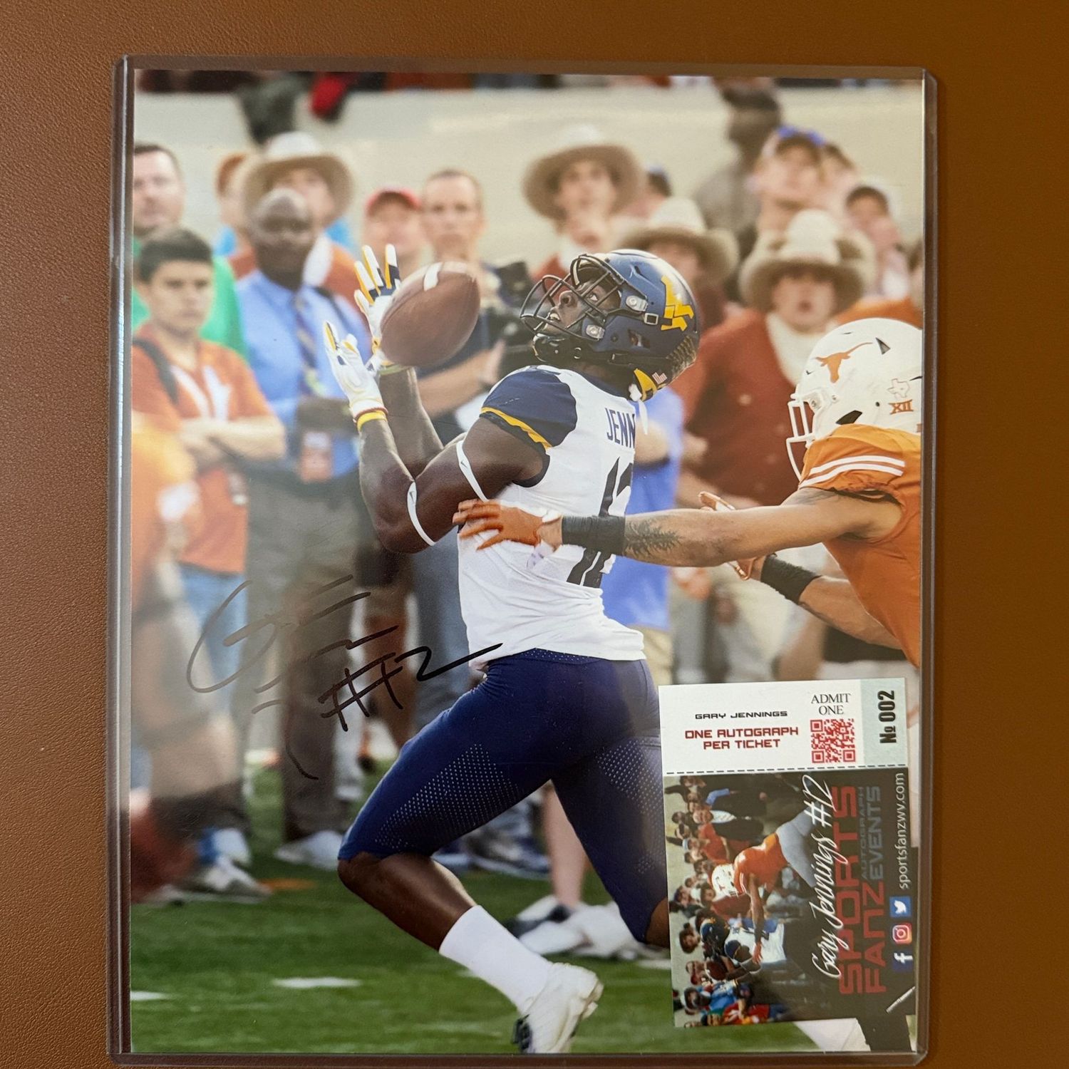 Autographed 8x10 #62 Gary Jennings