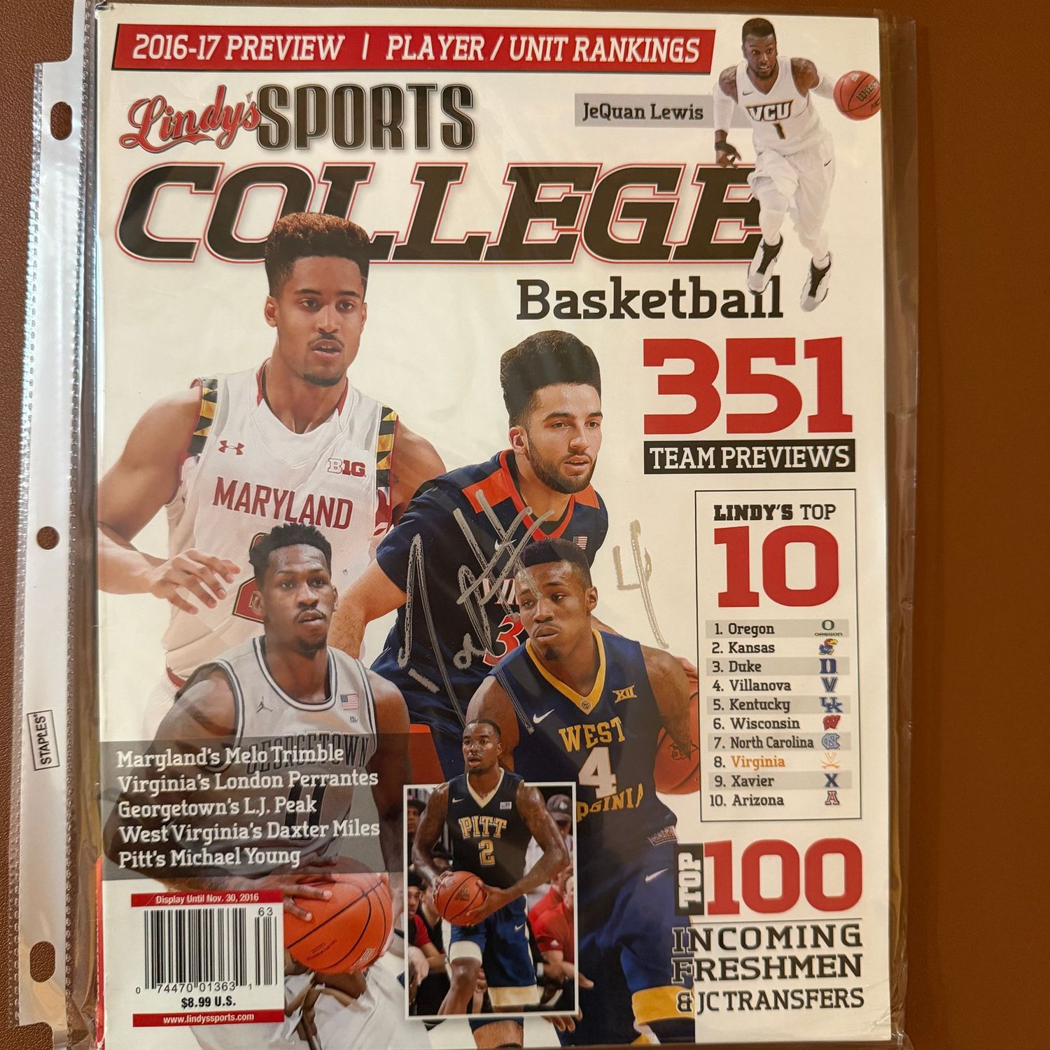 Autographed LIndy's Sports magazine #80 Daxter Miles, Jr.