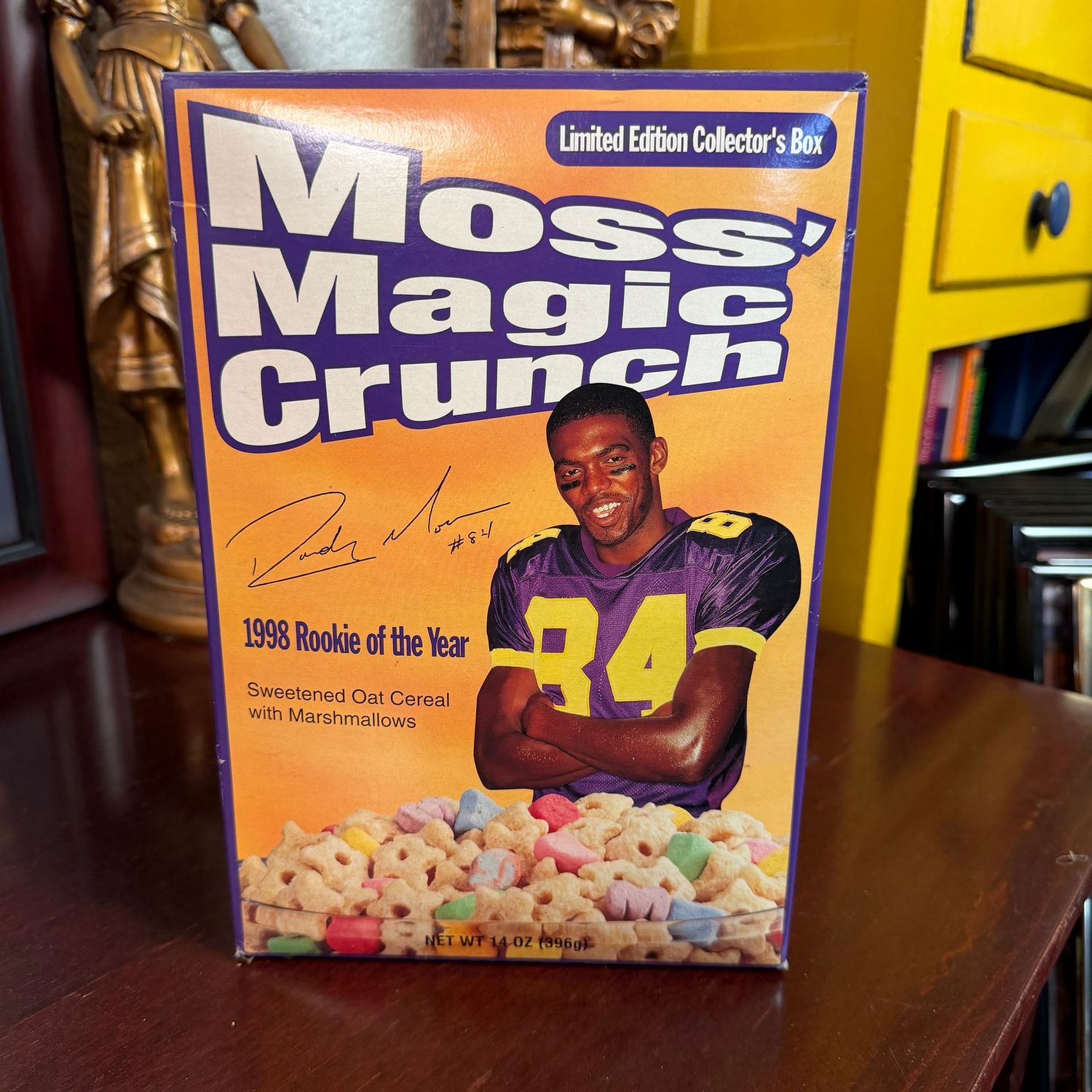 Box of Moss' Magic Crunch, Randy Moss, filled